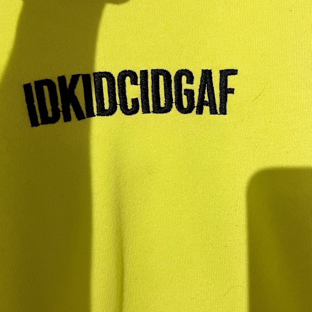 Rue 21 “ IDKIDCIDGAF” Rue21 Bright Lime Sweatshirt 🌻🌻